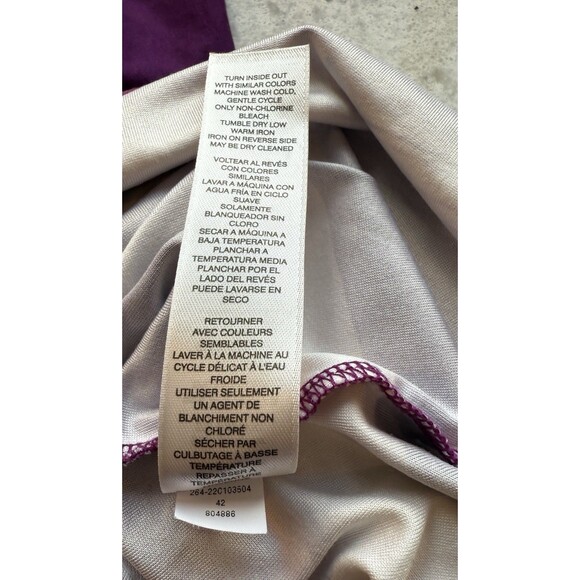 Chicos Weekends Top Womens Size XL (3) Purple Watercolor Swirl Stretch Shirt - Picture 5 of 8